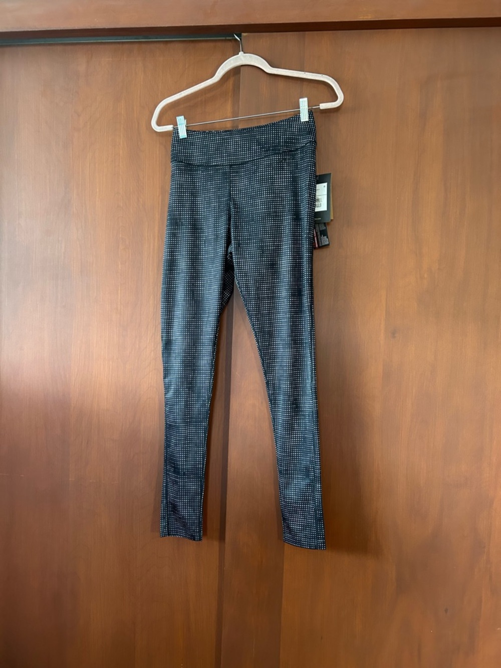 Burton AK black and white leggings